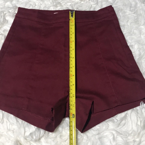 High Waisted Shorts - Picture 2 of 7